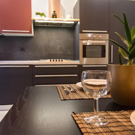 The Piedmont Gate, Walk To Metro, 2 Bedroom Apartment, Terrace, Baby Equipment, Ac, Near Shopping Center Lejlighed Collegno