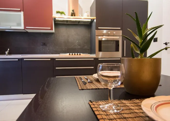 The Piedmont Gate, Walk To Metro, 2 Bedroom Apartment, Terrace, Baby Equipment, Ac, Near Shopping Center Appartement Collegno