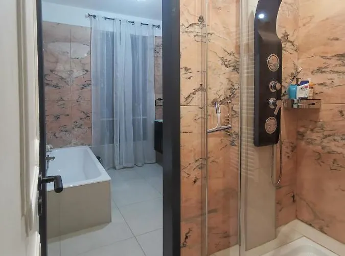 Appartement The Piedmont Gate, Walk To Metro, 2 Bedroom Apartment, Terrace, Baby Equipment, Ac, Near Shopping Center