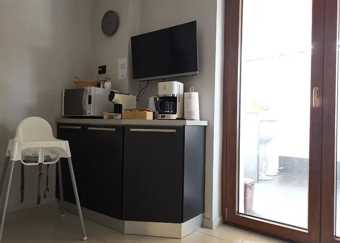 Appartement The Piedmont Gate, Walk To Metro, 2 Bedroom Apartment, Terrace, Baby Equipment, Ac, Near Shopping Center Collegno